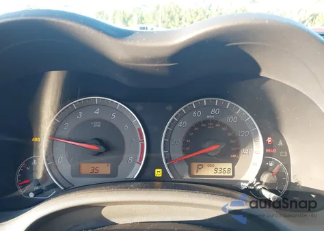 2010 Toyota Corolla S z USA, uszkodzony, nr VIN 2T1BU4EE4AC418285